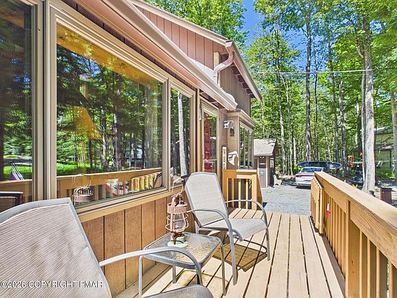 4th image of 258 Paxinos Dr