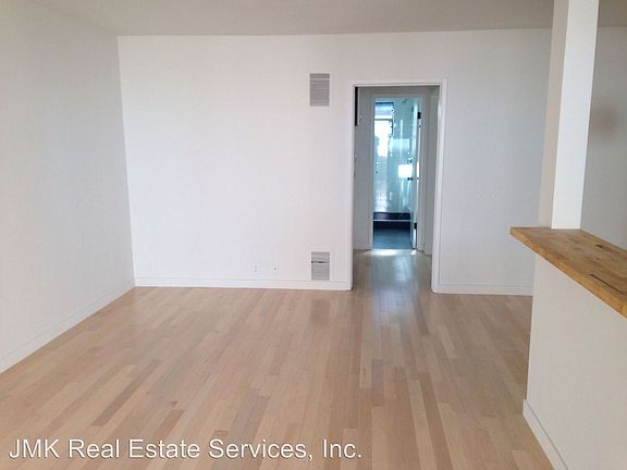 4th image of 410 N Hayworth Ave APT 08
