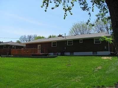 3rd image of 326 Mossview Dr