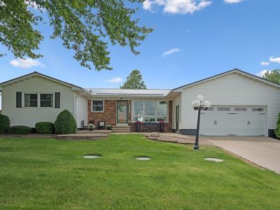 10879 Route 136, Dyersville, IA, 52040