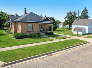 211 W Petoskey St, Gaylord, MI