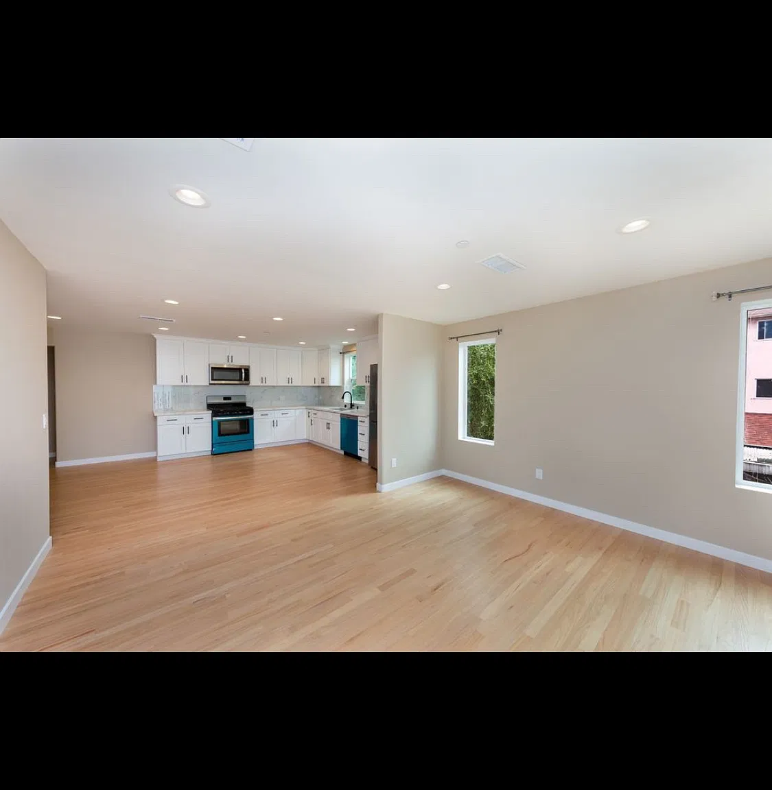 3 bed, 1400 sqft, $3,750 — Photo 3