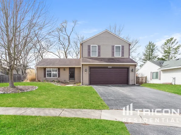 29W745 Kensington Dr, Warrenville, IL 60555