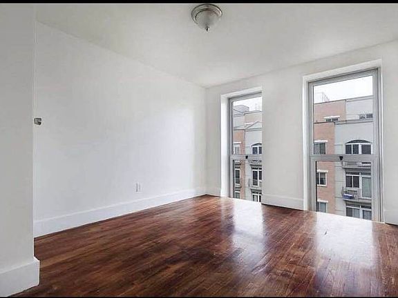 3rd image of 14 Meserole St #3BB
