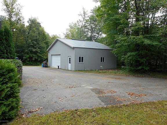 5th image of 50819 Cranberry Dr
