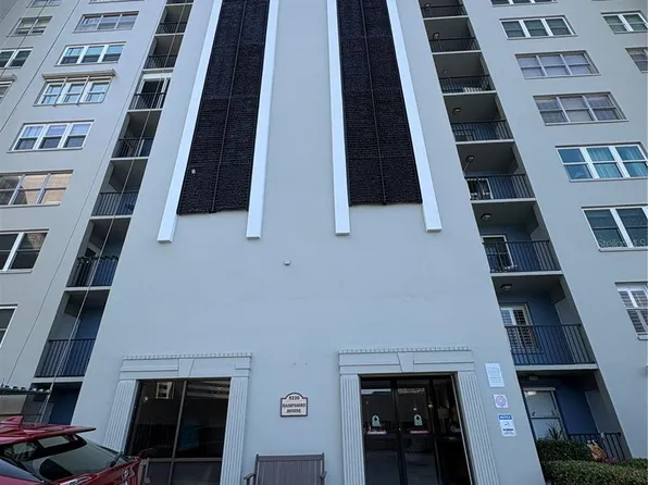 5220 Brittany Dr S APT 803, Saint Petersburg, FL 33715