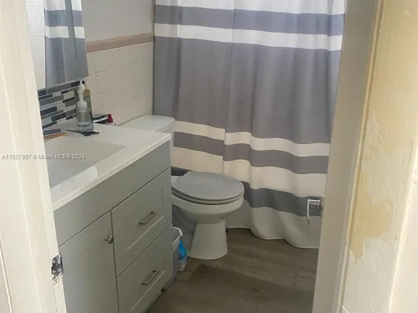 5500 SW 77th Ct APT 201, Miami, FL 33155