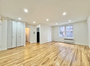 144-02 Barclay Ave #2B, Flushing, NY 11355