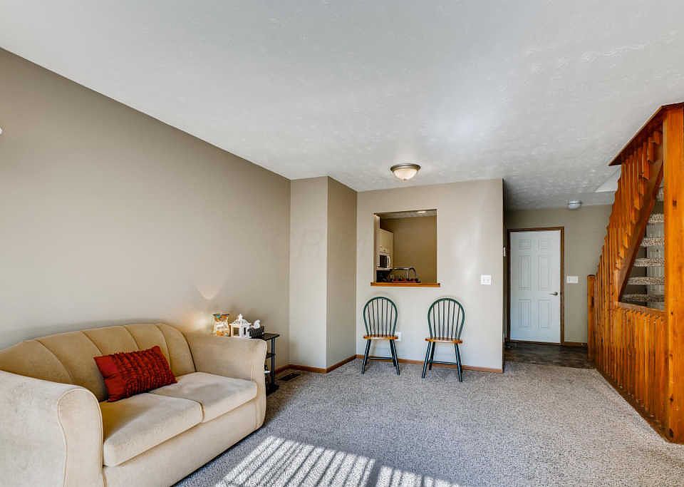 1st image of 206 Macandrews Way #59B