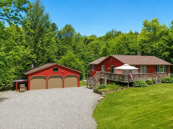 2016 Hinman Settler Road, Derby, VT 05829