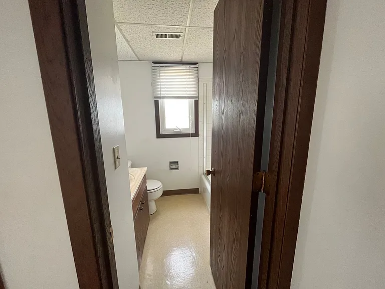 WP 222 Lincoln — Photo 12