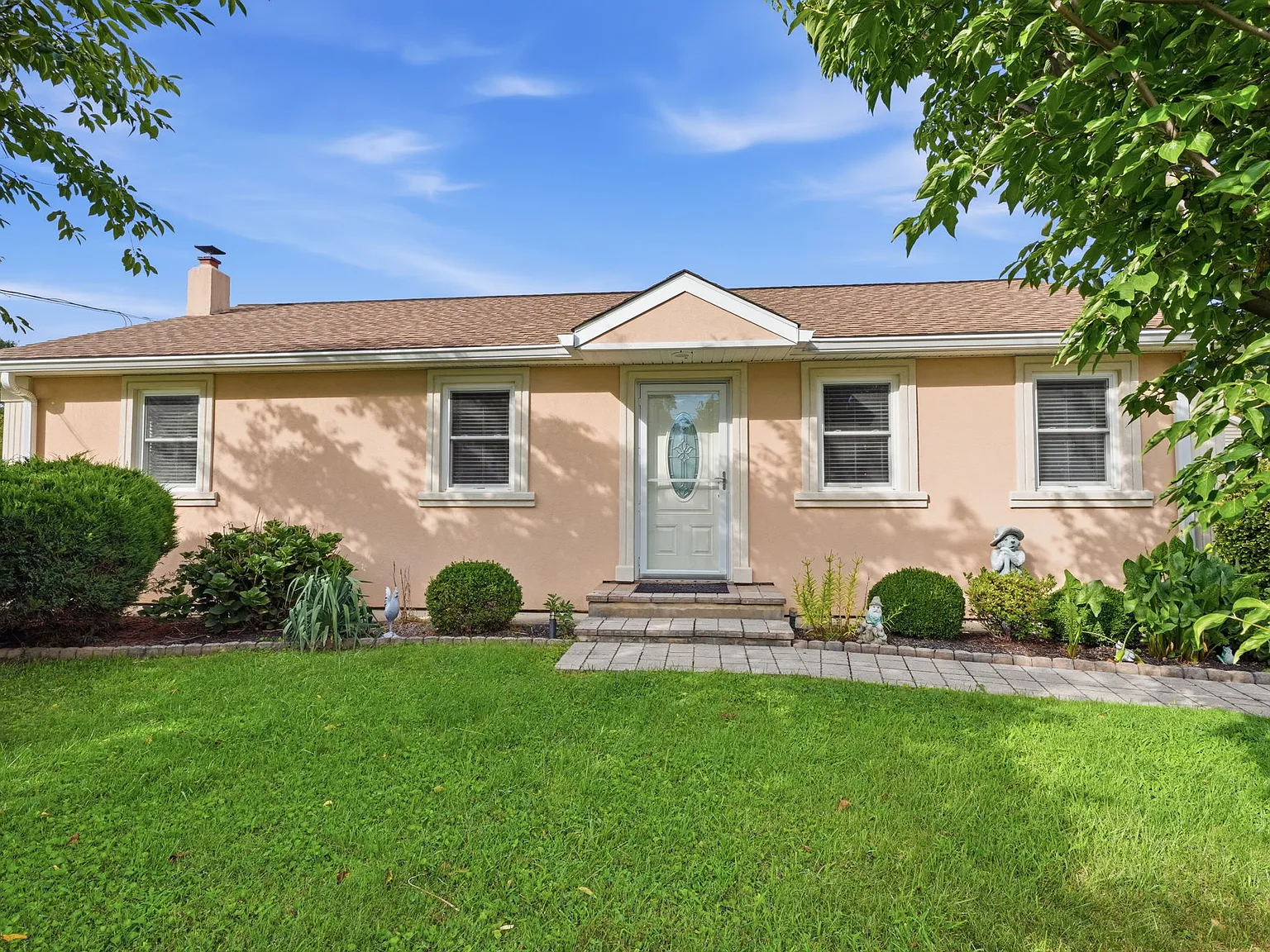3 bed, 1507 sqft, $2,900 — Photo 1