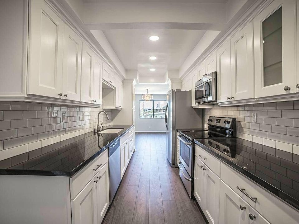 1st image of 1032 N Sweetzer Ave APT 212