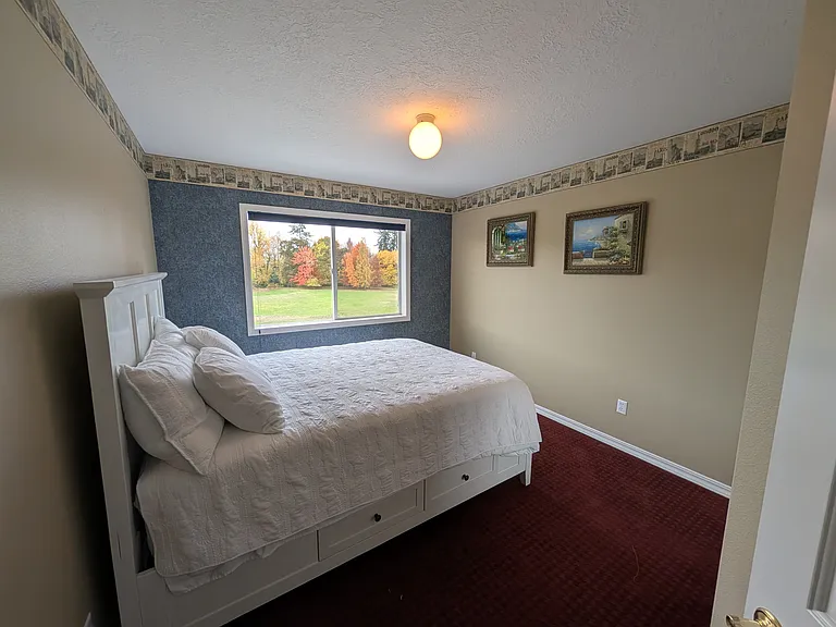 NW Baker Crest Ct — Photo 17