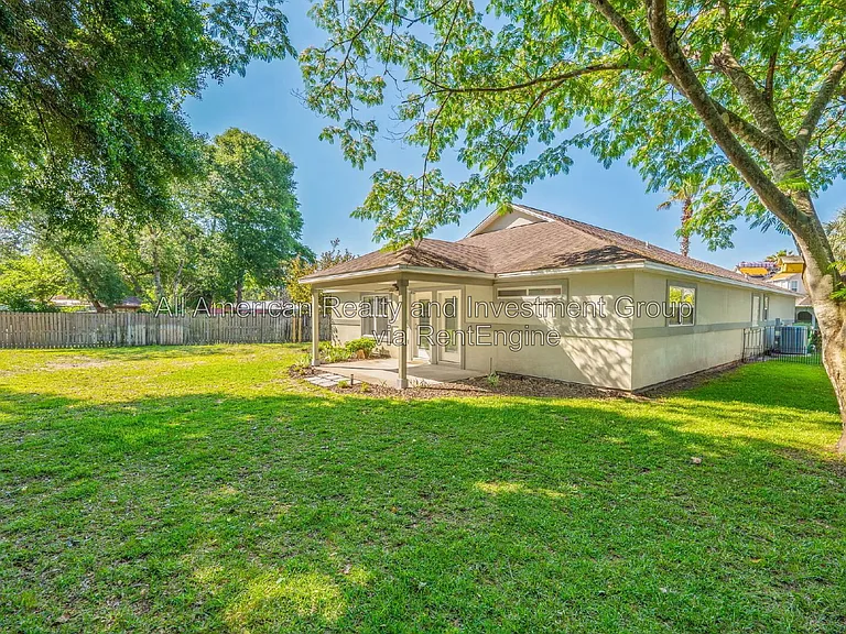 1940 Kadima Cir — Photo 37