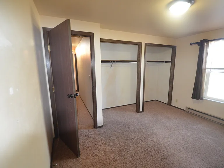 347 Huron Rd #450 — Photo 24