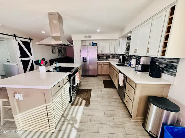 1555 W NARANJA Avenue, Mesa, AZ 85202