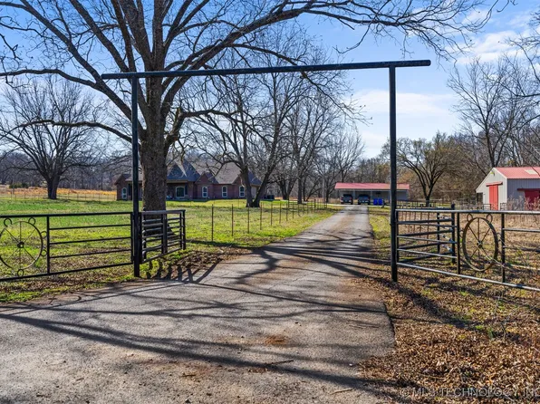 1471 E River Rd, Fort Gibson, OK 74434