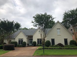 8493 S Silverwind Dr, Memphis, TN 38125