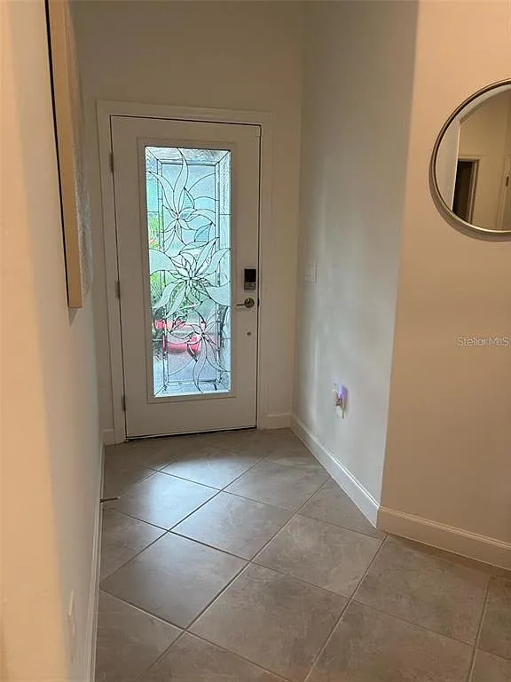 2 bed, 2.0 bath, 1557 sqft, $5,000 — Photo 4