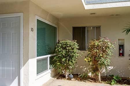 2nd image of 2006 Diamond St APT 11