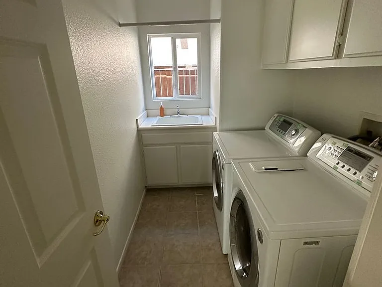 820 Silver Dr — Photo 59