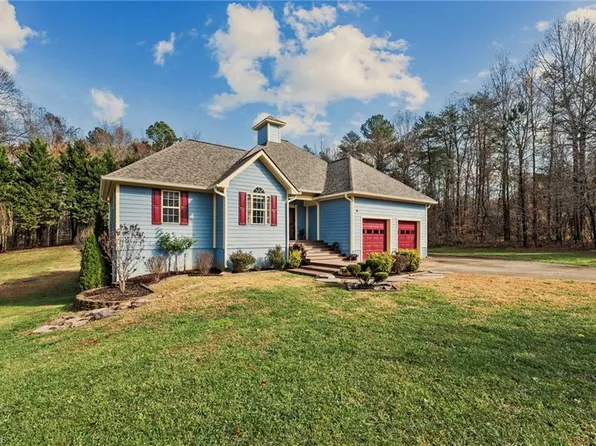 6707 Fox Trl, Mebane, NC 27302