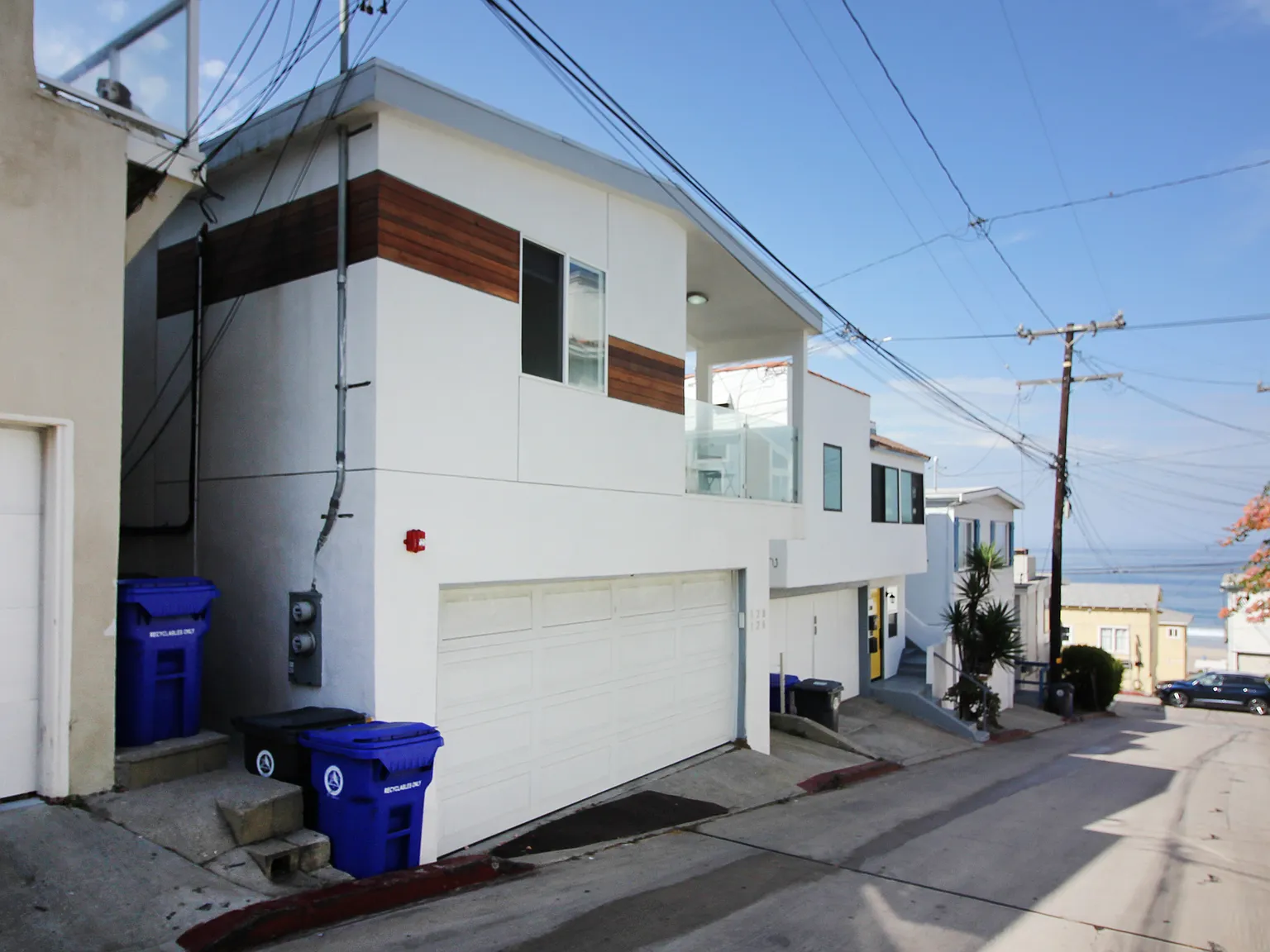 2 bed, 875 sqft, $4,995 — Photo 1