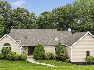 376 Harshaw Dr, Chester Springs, PA, 19425