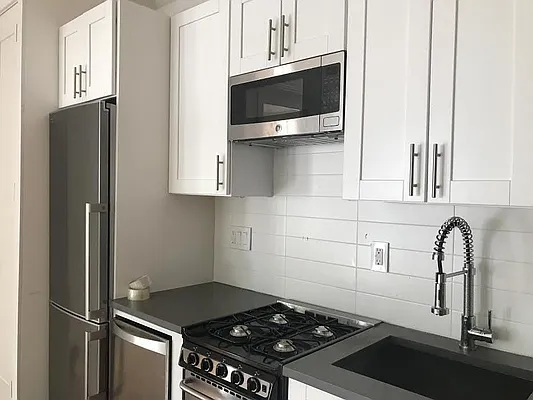 Rented by Modlin Group | media 10