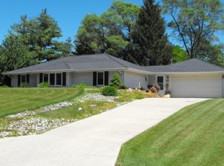 633 Bartlett Dr, Gladwin, MI 48624