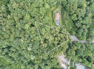 63 Fox Ridge Dr, Fletcher, NC 28732