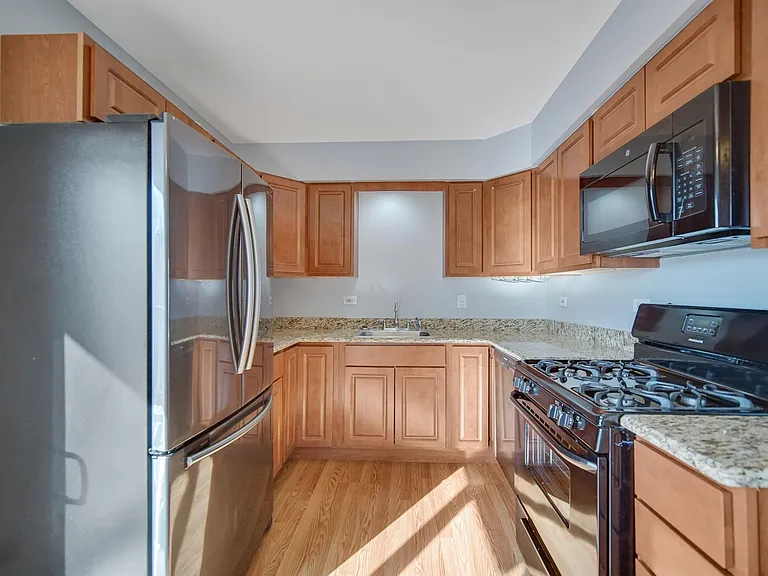 16048 Haven Ave — Photo 5
