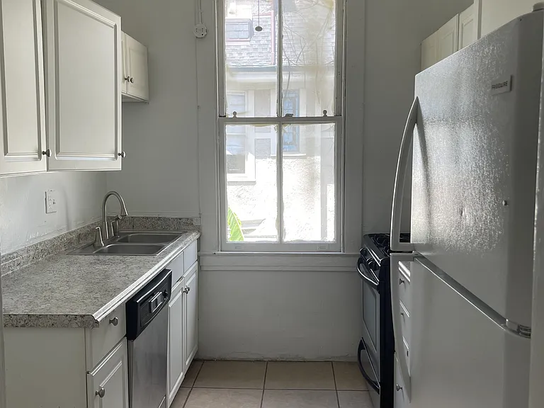 4620 Saint Charles Ave — Photo 6