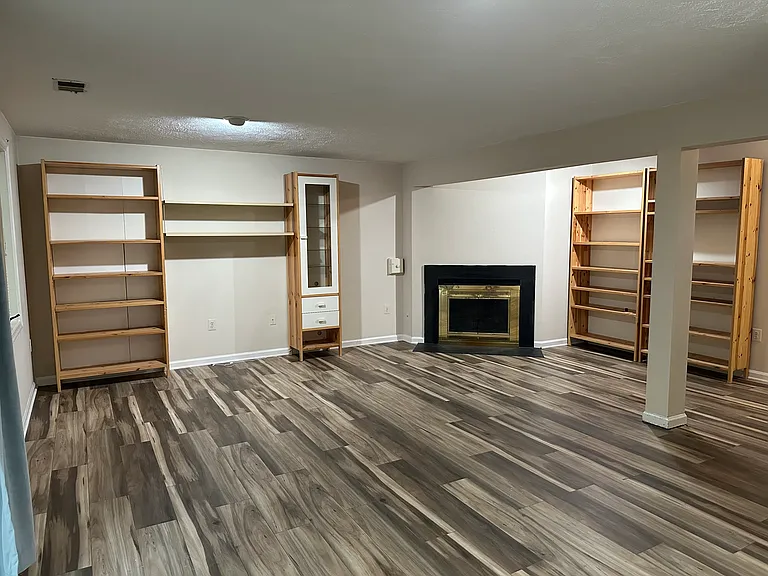 9691 Mason Bluff Ct — Photo 24