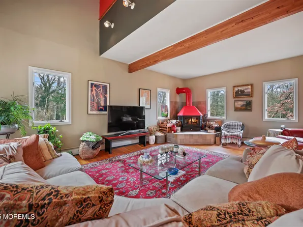 206 Lake Avenue, Island Heights, NJ 08732