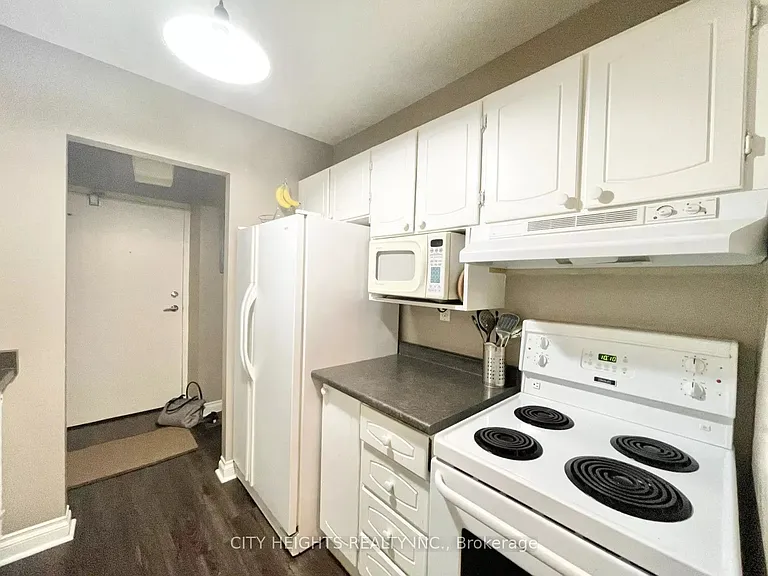 365 Geneva St #206 — Photo 5