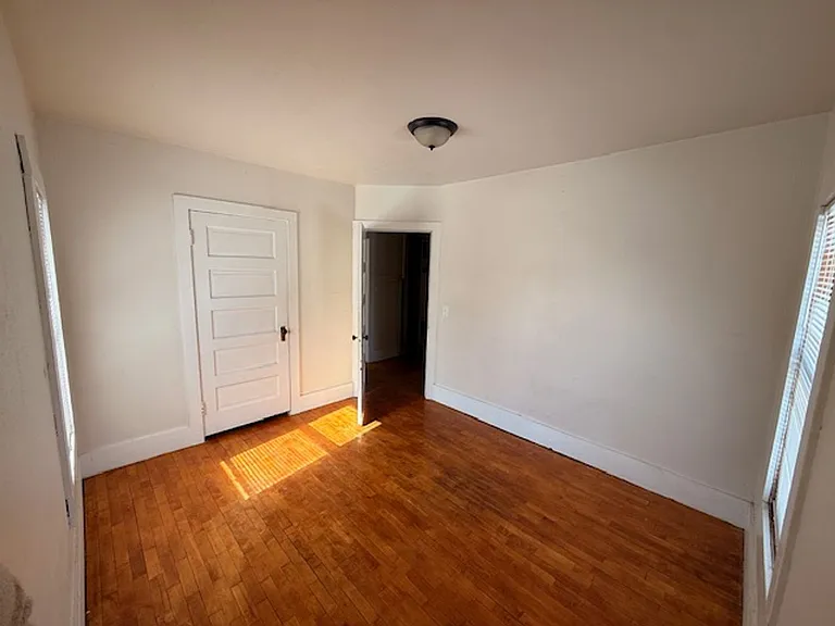 840 16th St N #101-201 — Photo 5