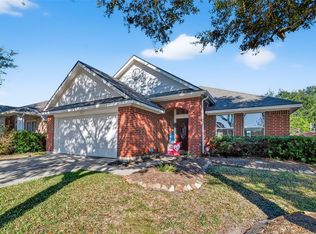 383 Livingstone Ln, League City, TX 77573
