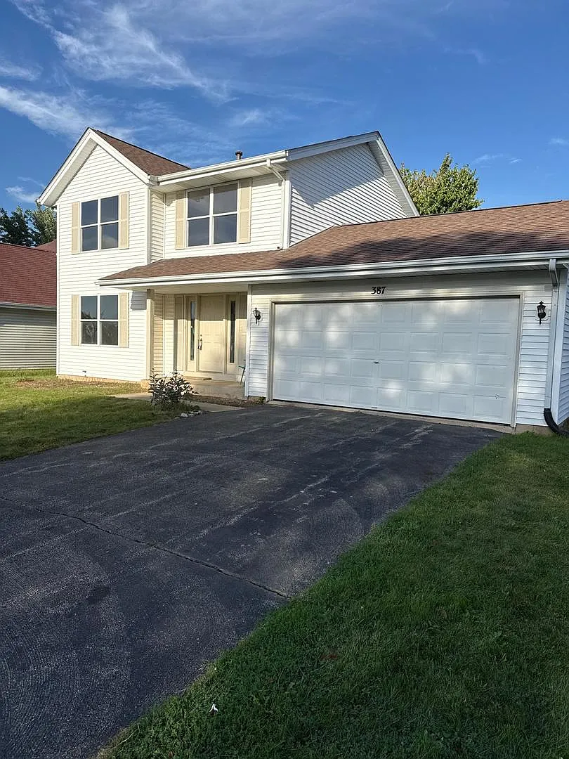 3 bed, 1.5 bath, 1333 sqft, $2,150 — Photo 1