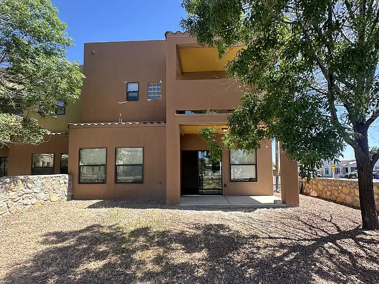 560 El Molino Blvd — Photo 24