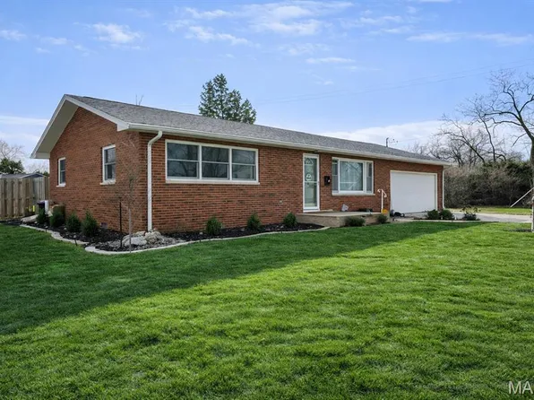 818 Kenton Blvd, Taylorville, IL 62568