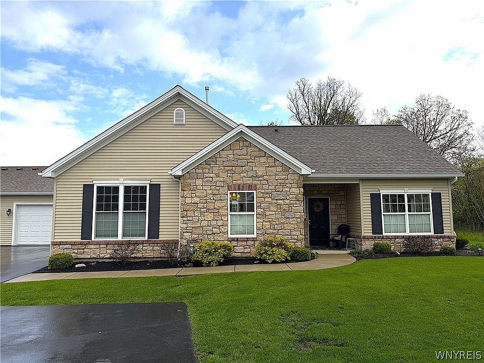1st image of 5683 Ferncrest Dr #B