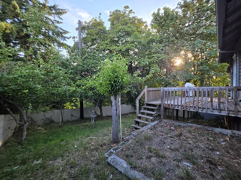 312 W 3rd St — Photo 6