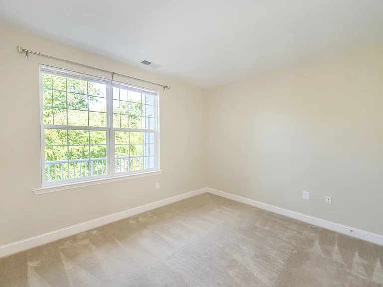 4211 Ramapo Ct — Photo 14
