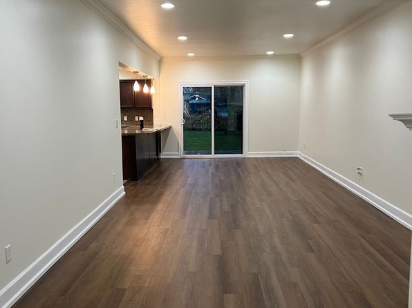 6781 N Lakeshore Rd #1