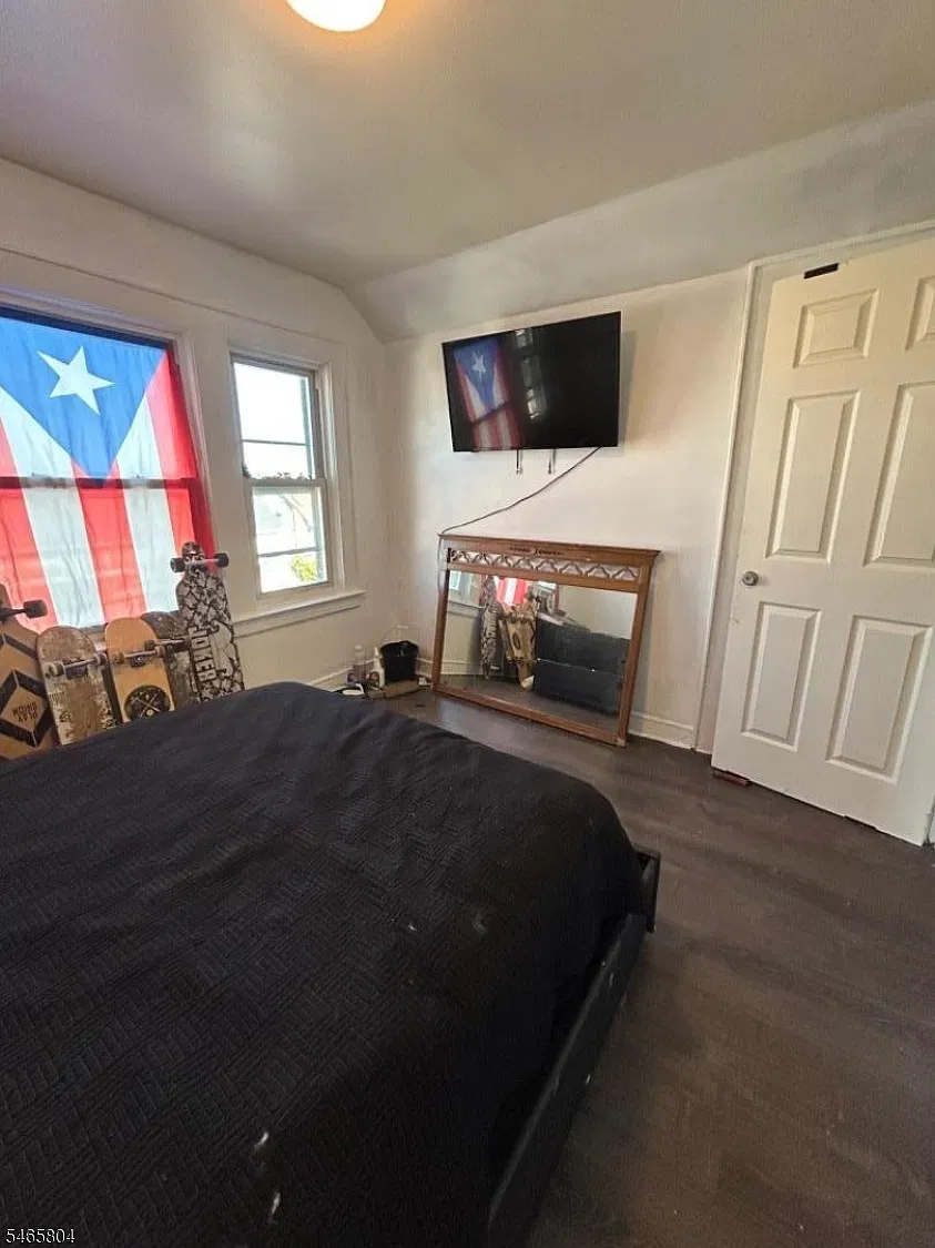 1 bed, 1.0 bath, $1,400 — Photo 4
