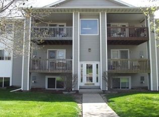 130 Shannon Dr UNIT 7, North Liberty, IA 52317