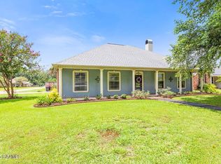 201 Rue Paon, Youngsville, LA 70592