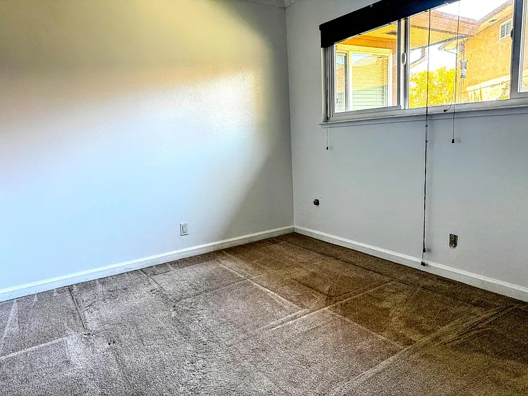 2116 Eric Ct #1 — Photo 9